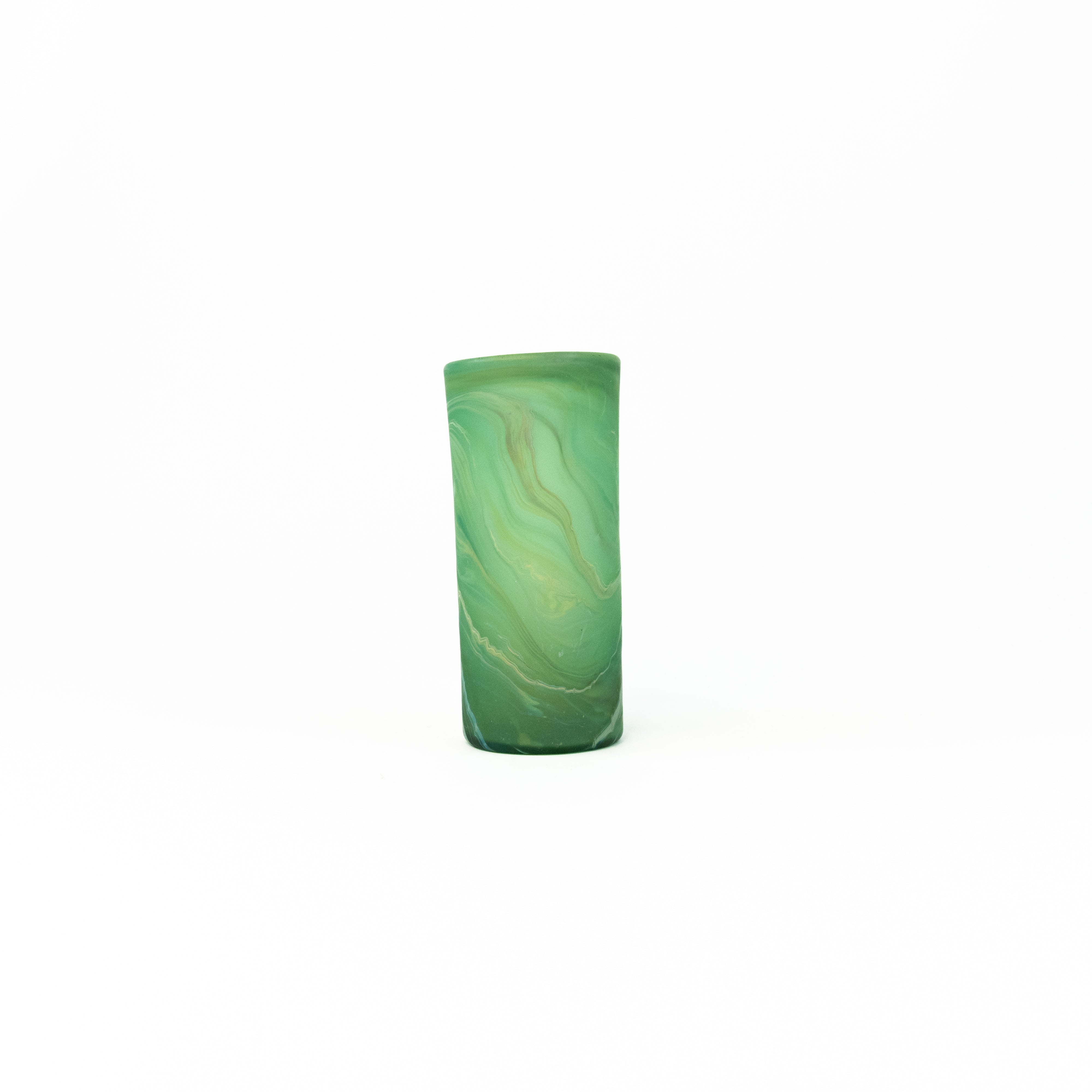 NEU Glas Grün – Recyceltes Glas & Handgeblasen