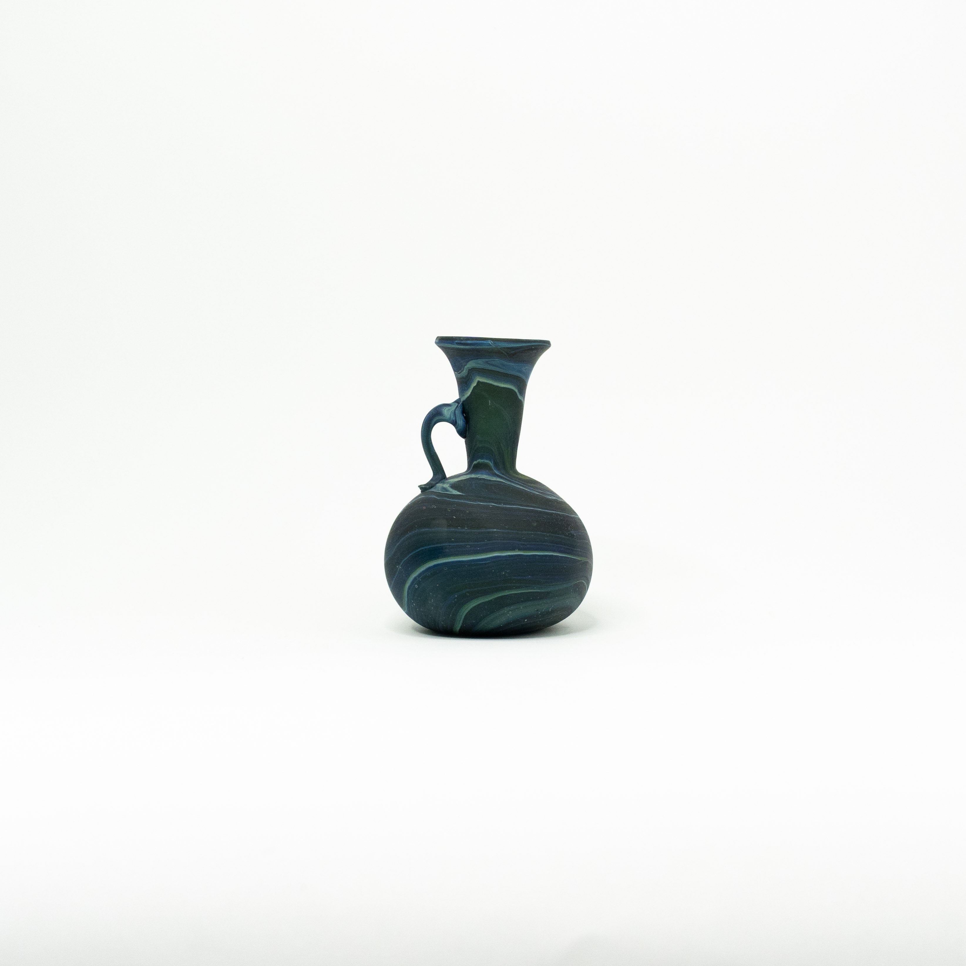NEU Deko Mini Vase / Karaffe blau – Recyceltes Glas & Handgeblasen