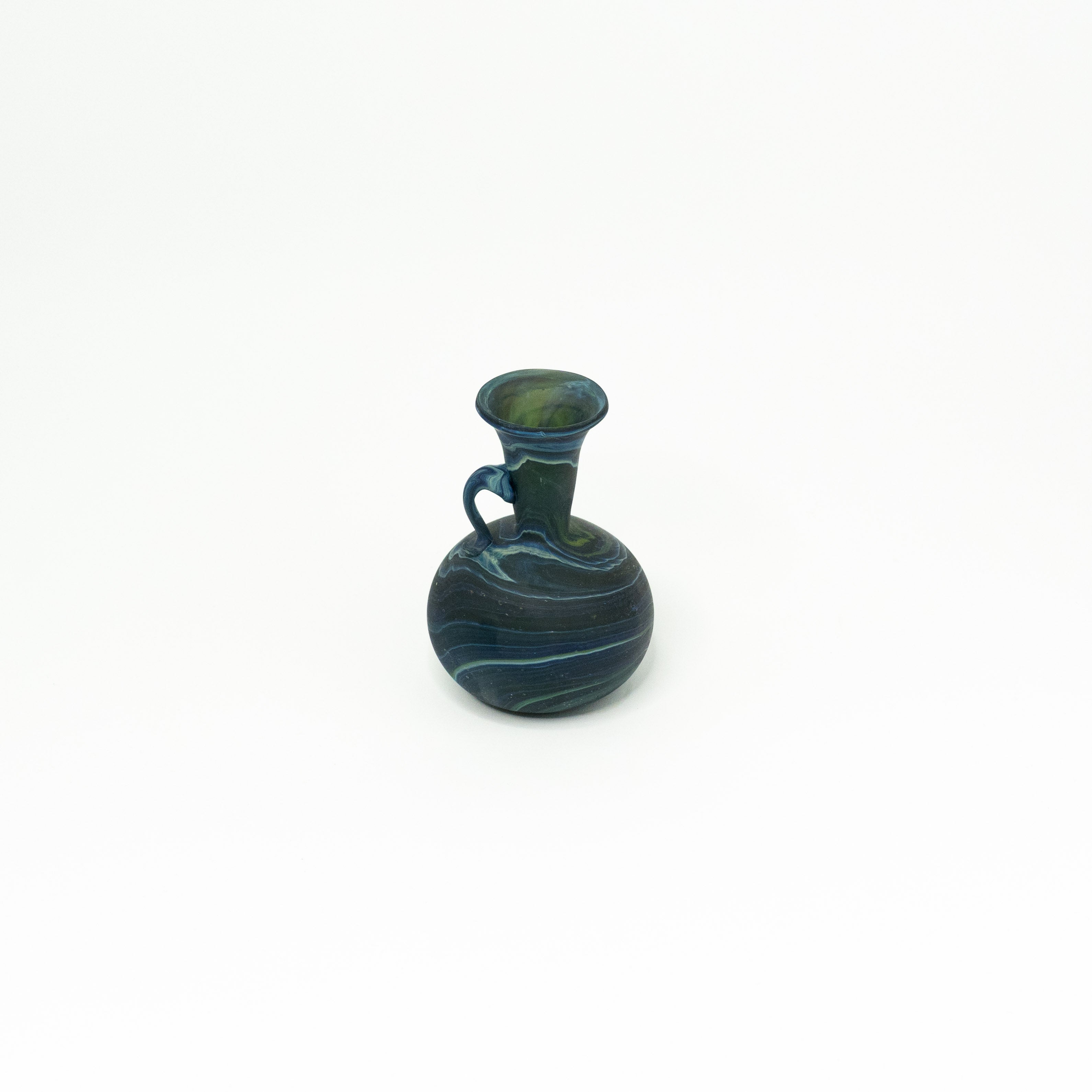 NEU Deko Mini Vase / Karaffe blau – Recyceltes Glas & Handgeblasen