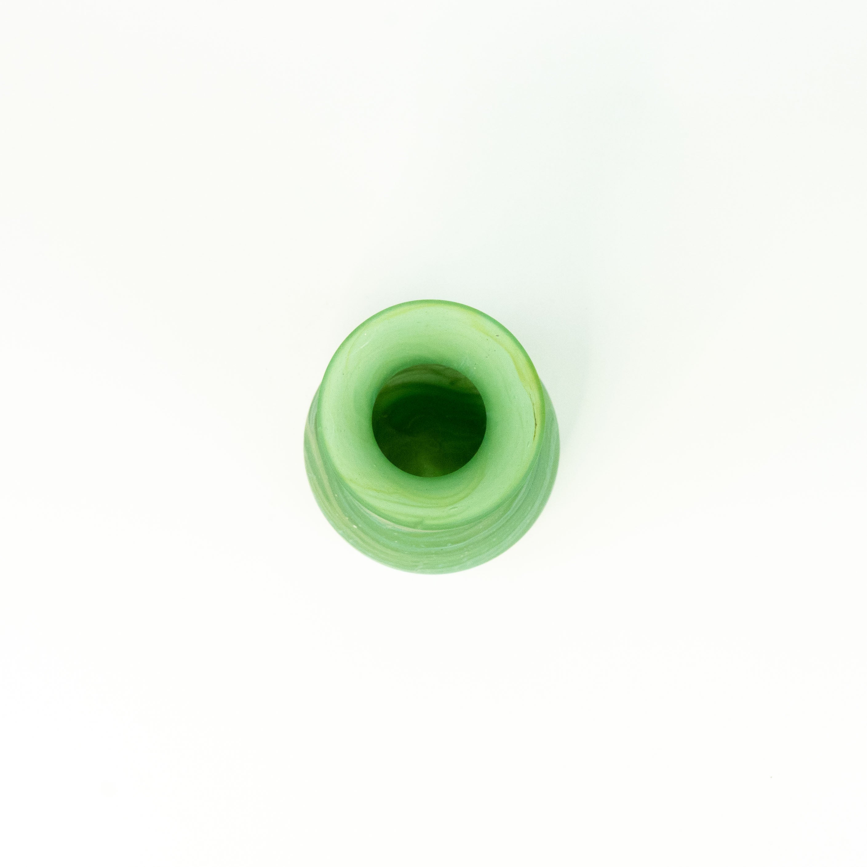 NEU Vase Grün – Recyceltes Glas & Handgeblasen