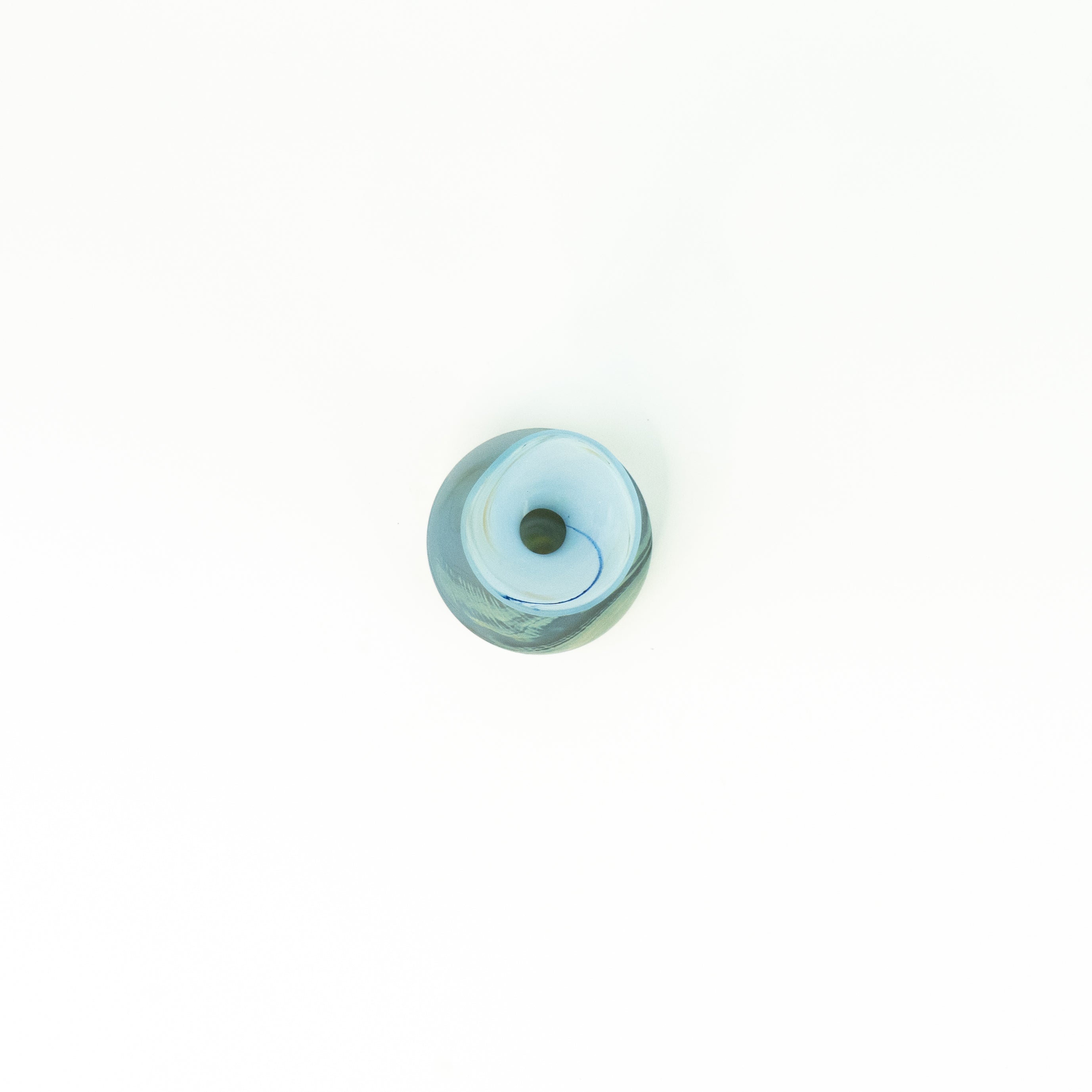 NEU Mini Vase / Karaffe Babyblue – Recyceltes Glas & Handgeblasen