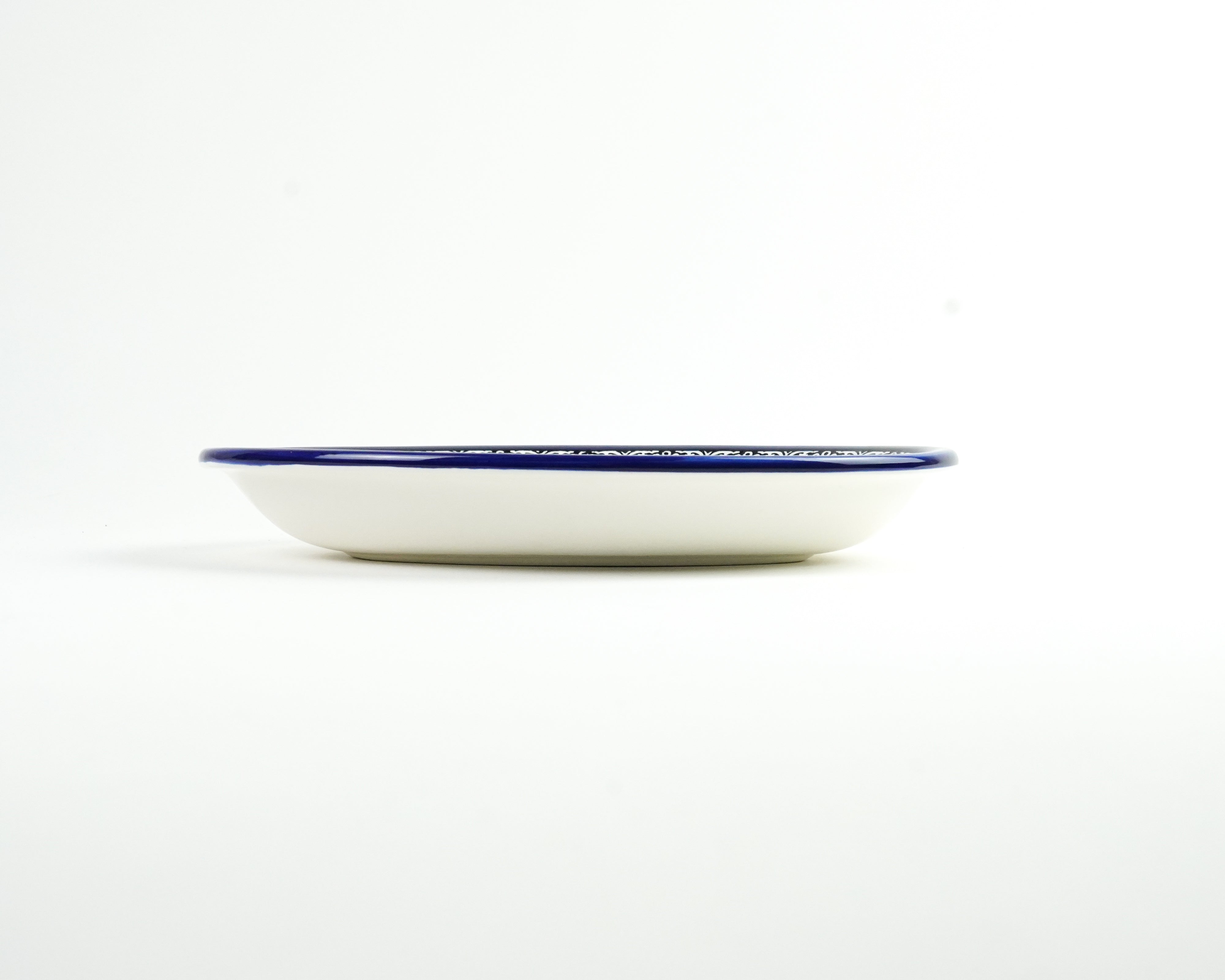 Oval, 30 cm deep