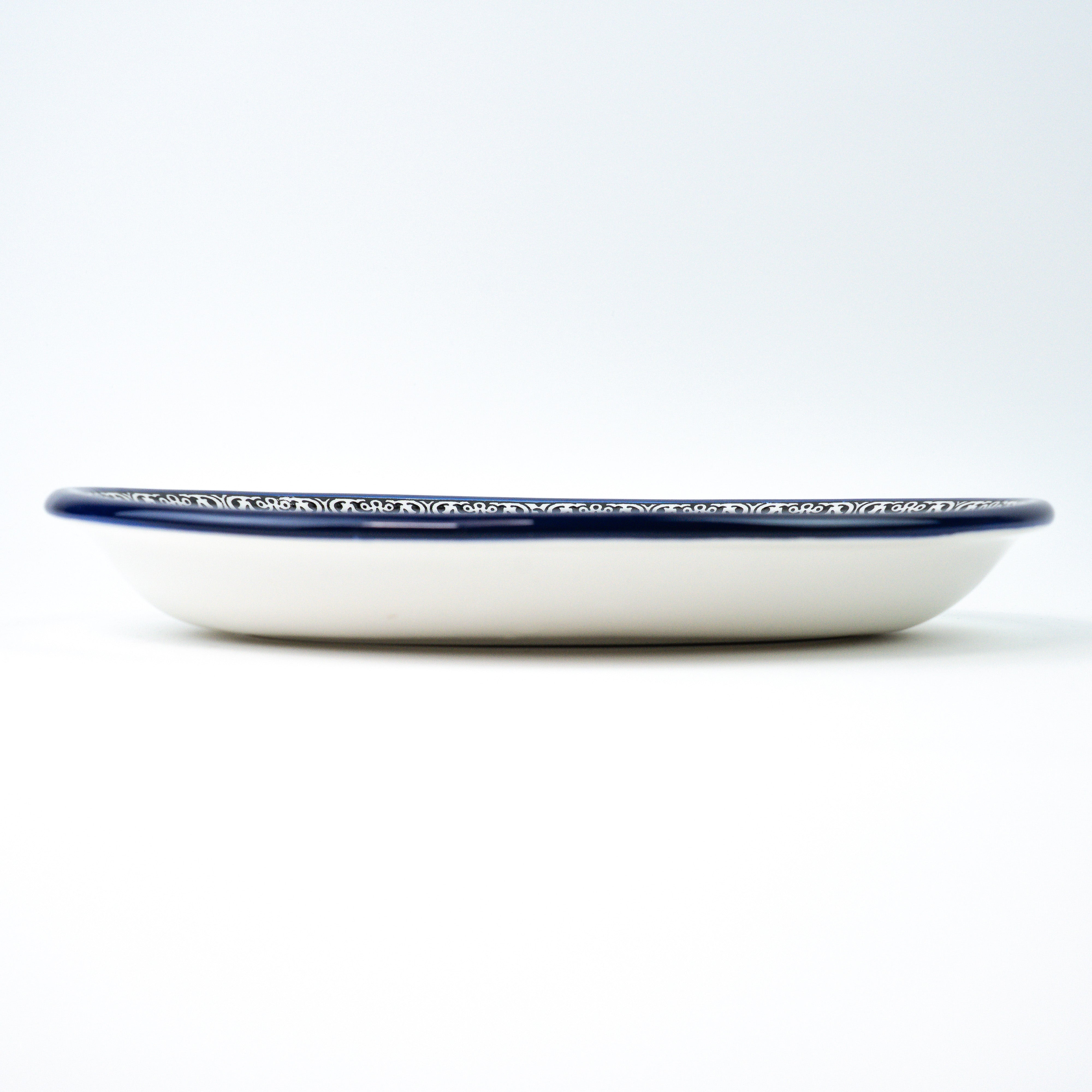 Oval, 30 cm deep