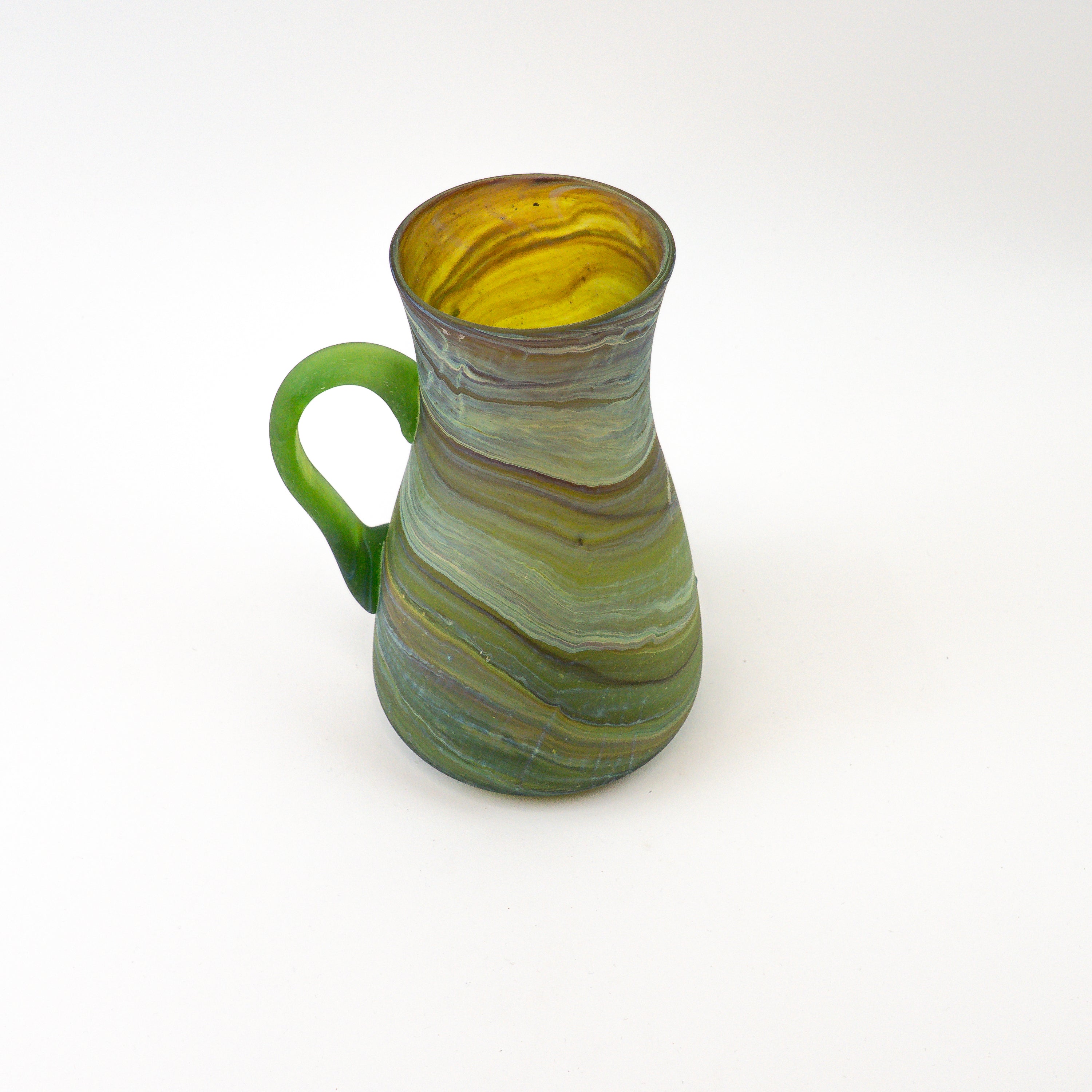 Hebron Karaffe Grün & Braun – Recyceltes Glas & Handgeblasen