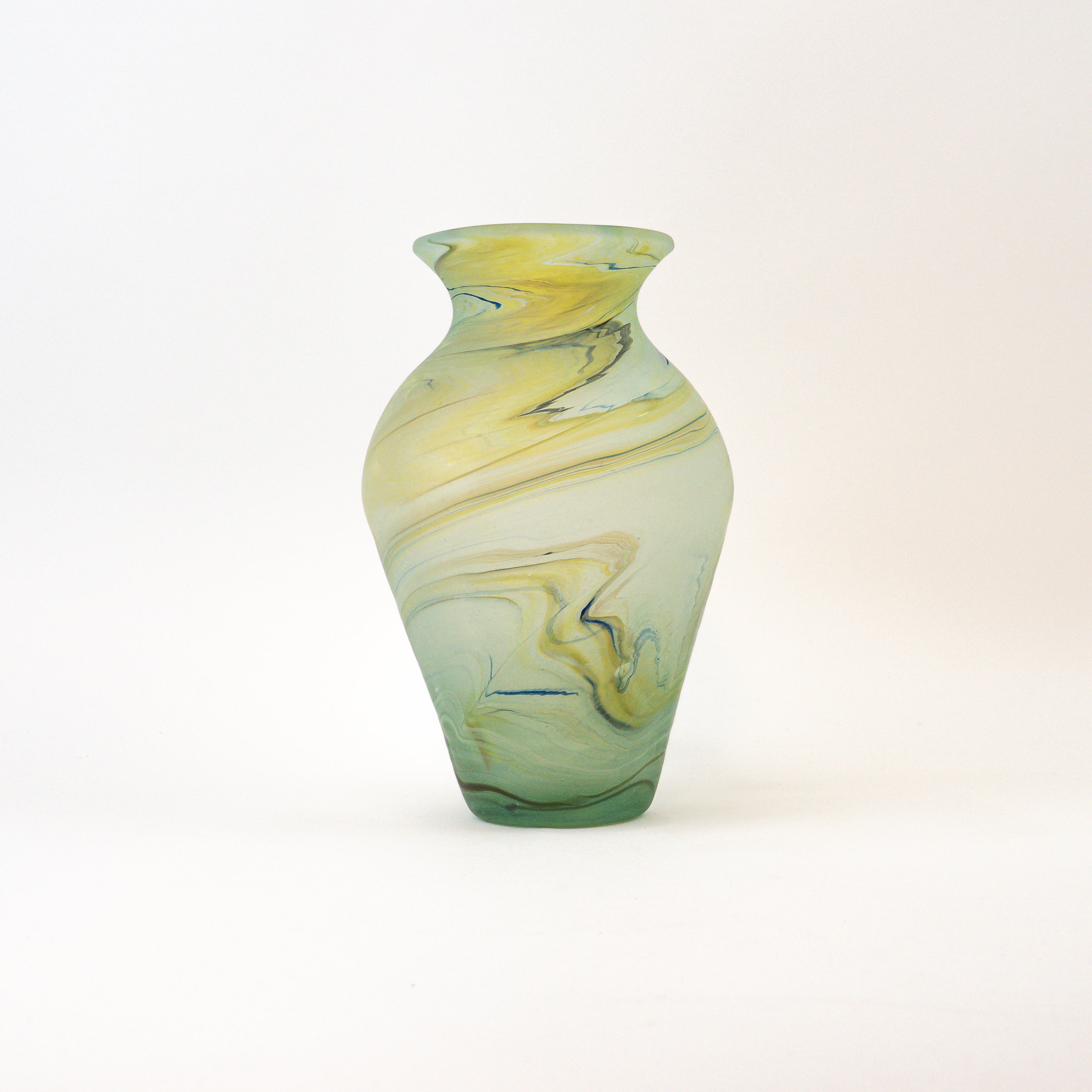 Hebron Vase Grün – Recyceltes Glas & Handgeblasen
