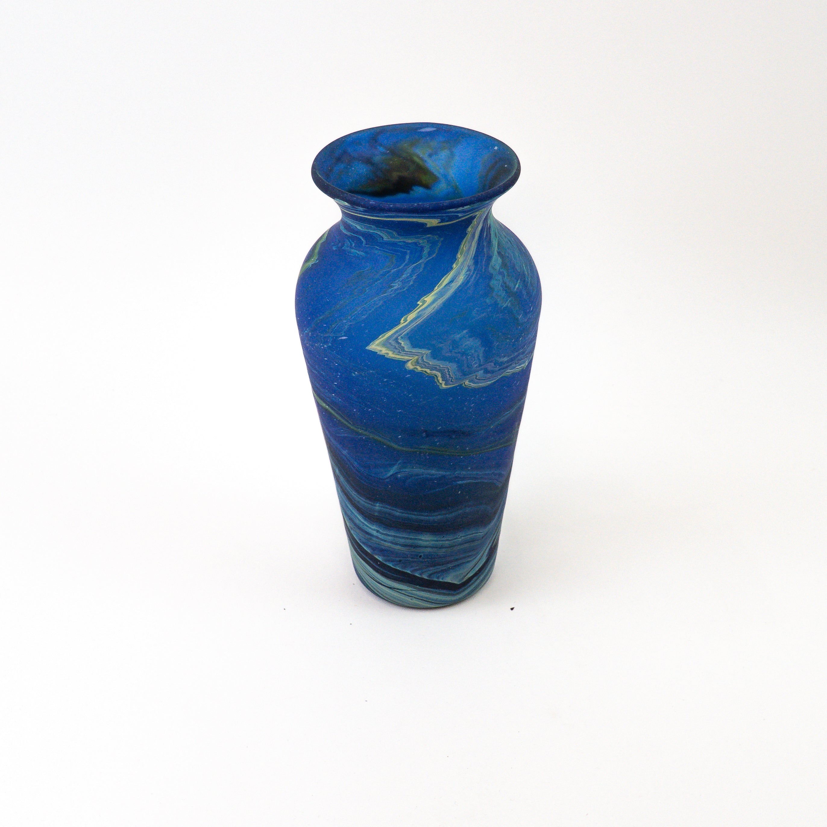 Hebron Vase Blau – Recyceltes Glas & Handgeblasen
