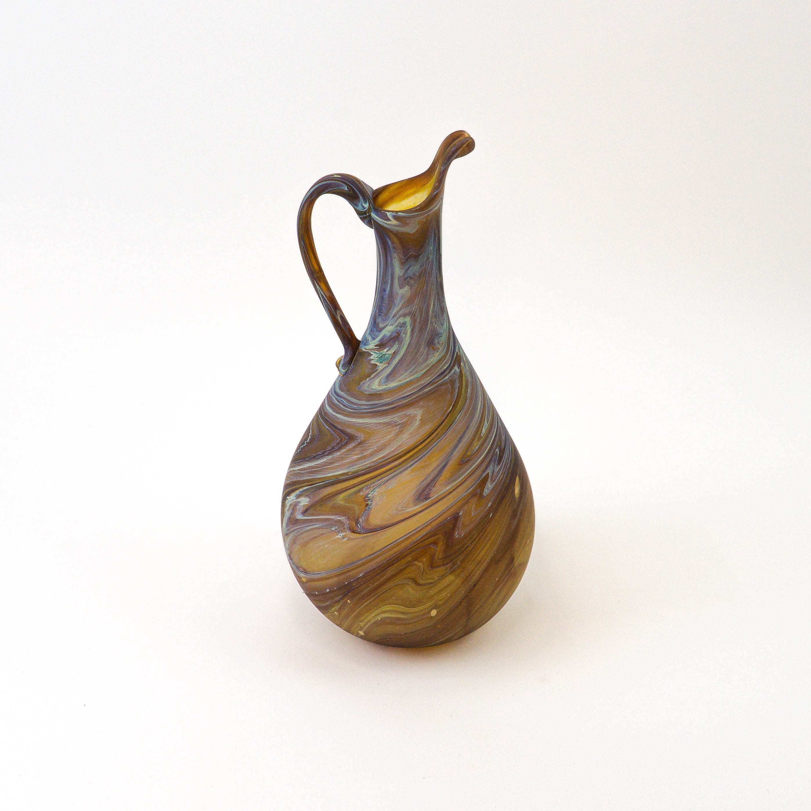 Hebron Karaffe braun – Recyceltes Glas & Handgeblasen