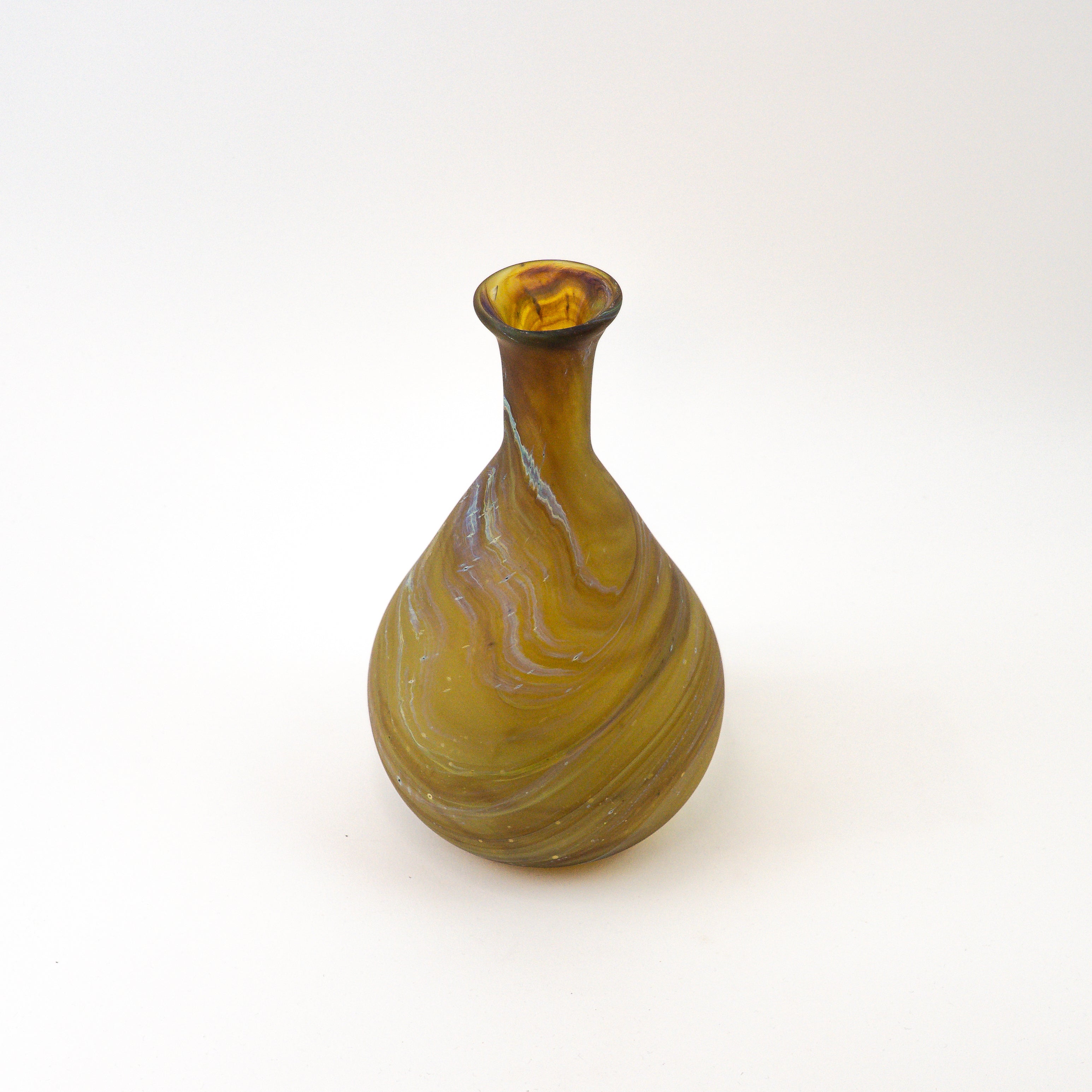 Hebron Carafe / Vase brown – Recycled glass & Handblown