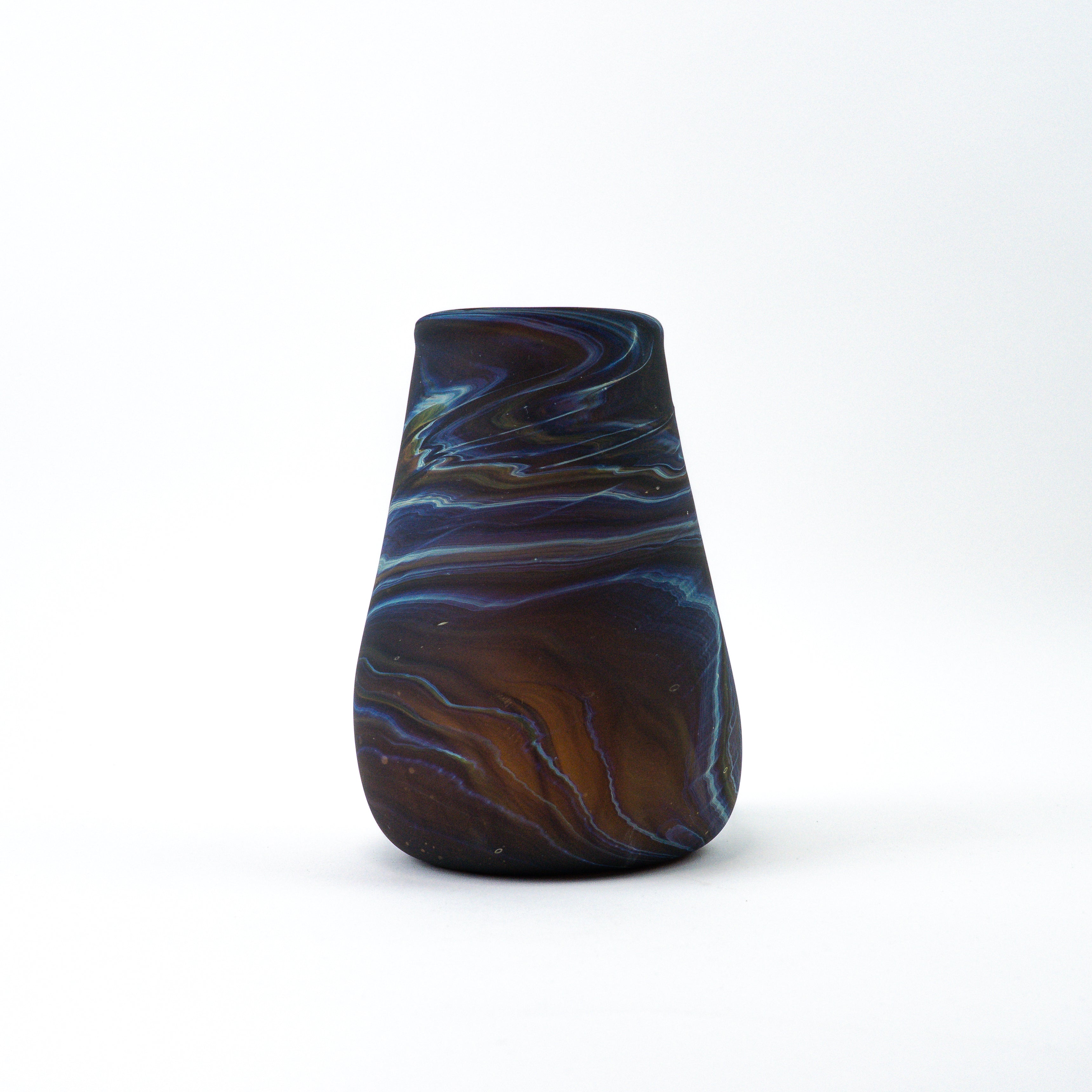Hebron Vase Brown Blue – Recycled Glass & Handblown