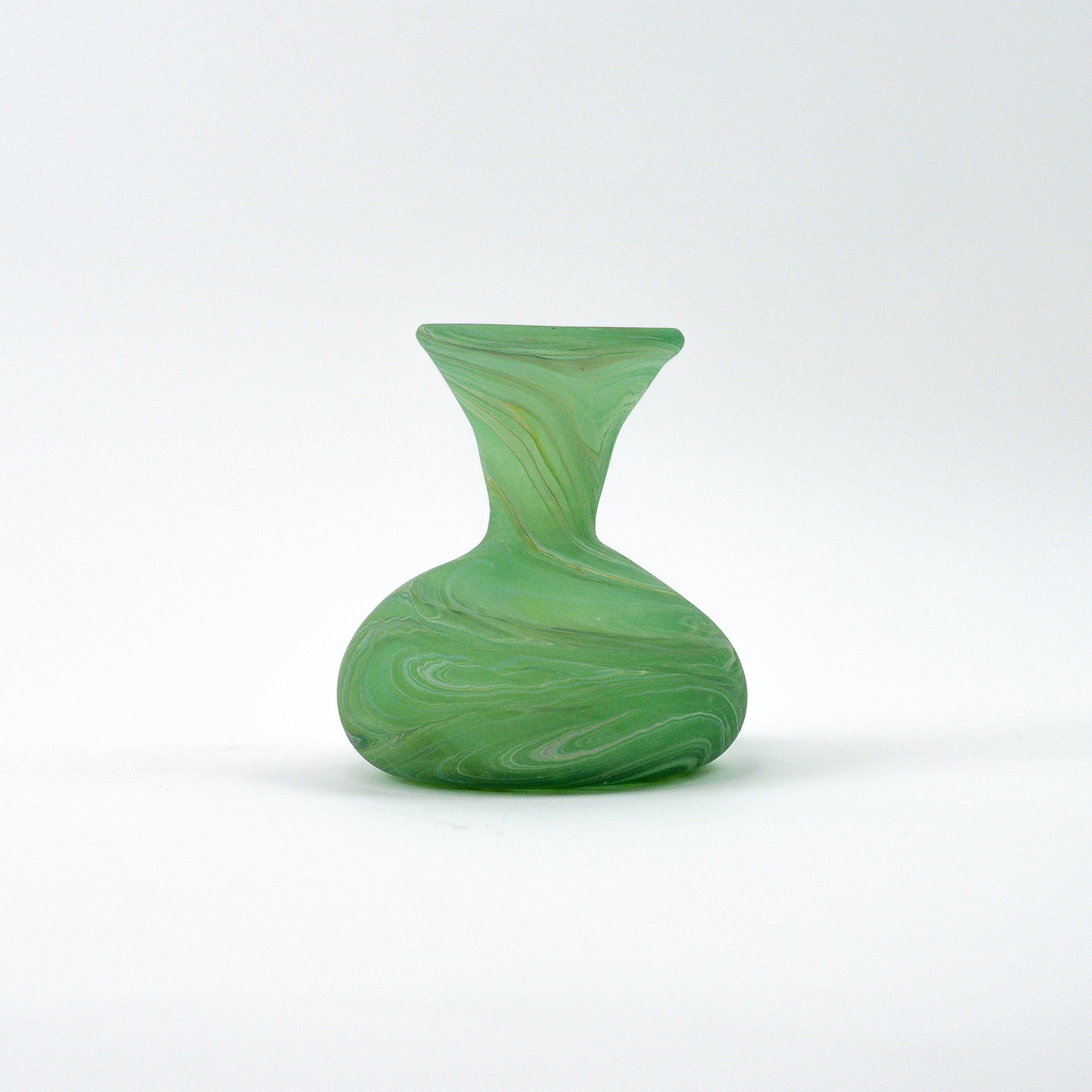 Hebron Mini Vase Green – Recycled Glass & Handblown