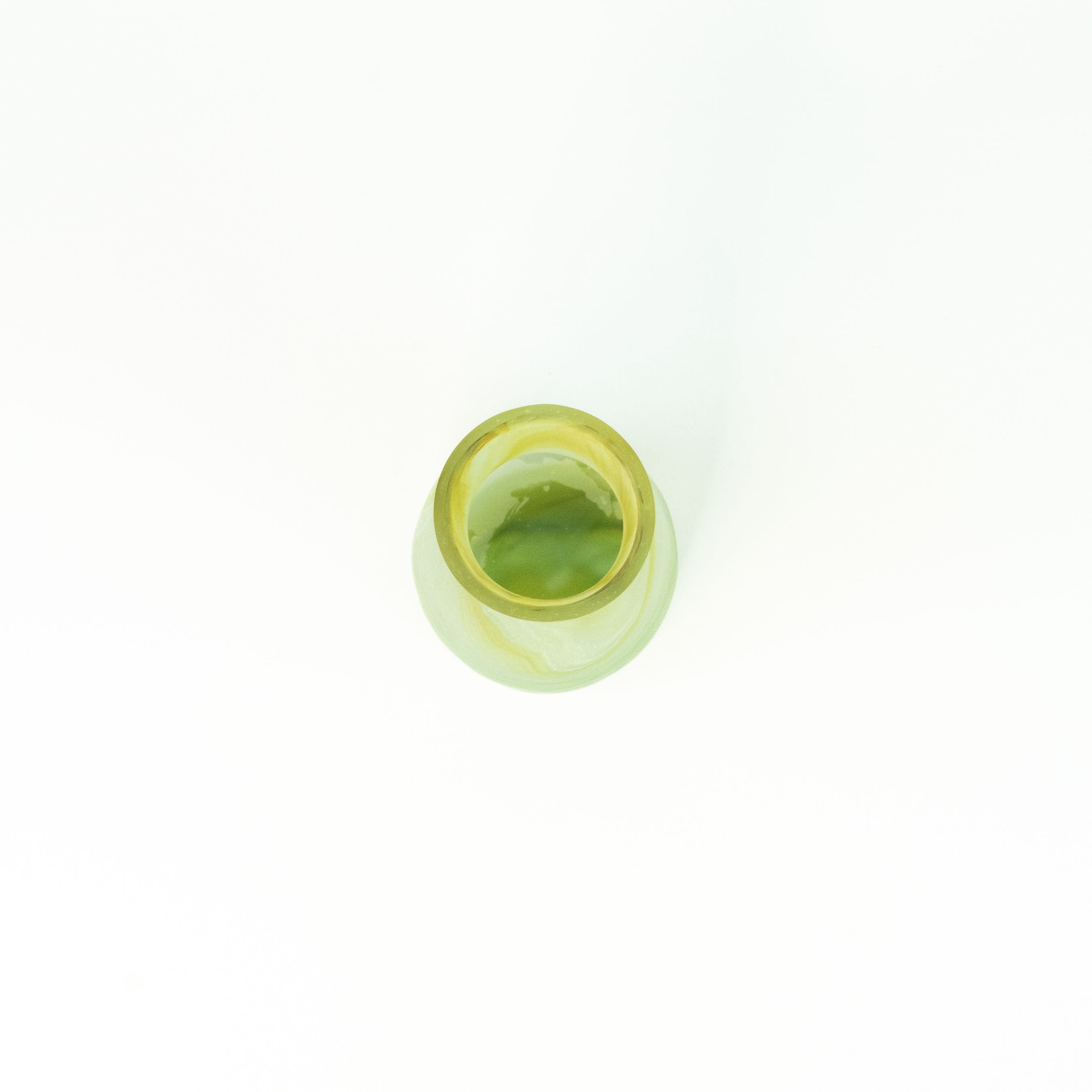 NEU Karaffe Limette Grün – Recyceltes Glas & Handgeblasen