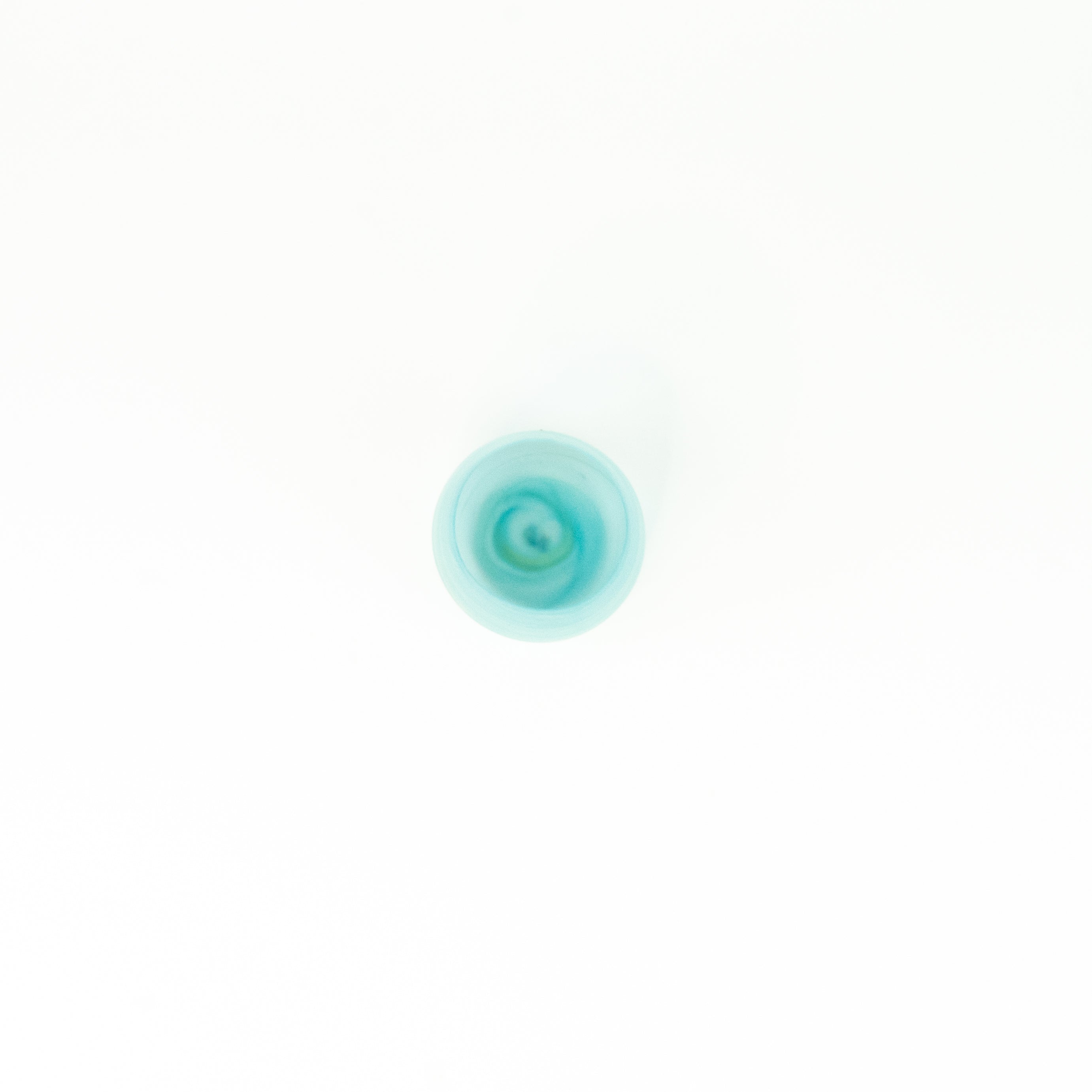 Neu Glas Babyblue ± 400 curved/short – Recyceltes Glas & Handgeblasen
