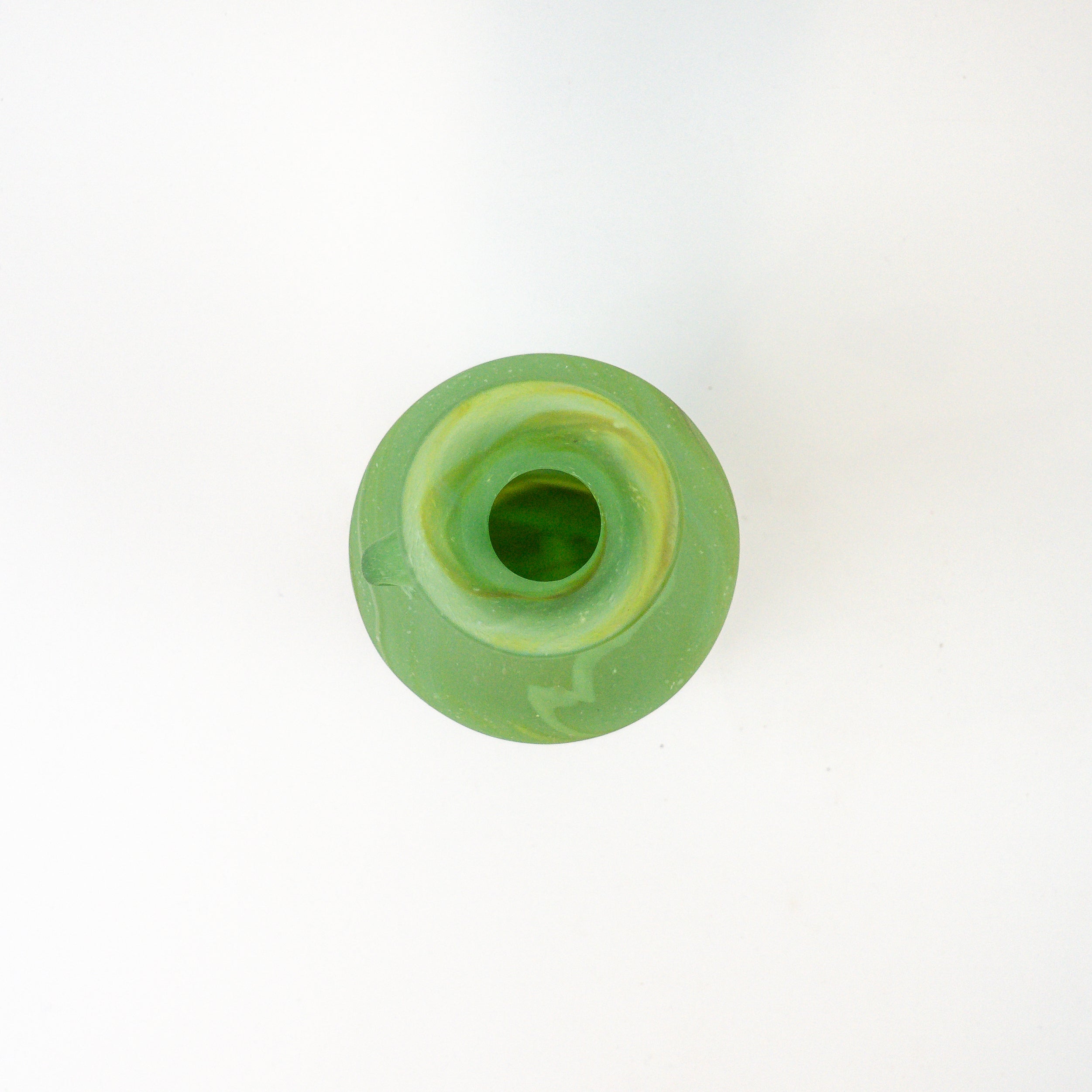 Hebron Karaffe Grün – Recyceltes Glas & Handgeblasen