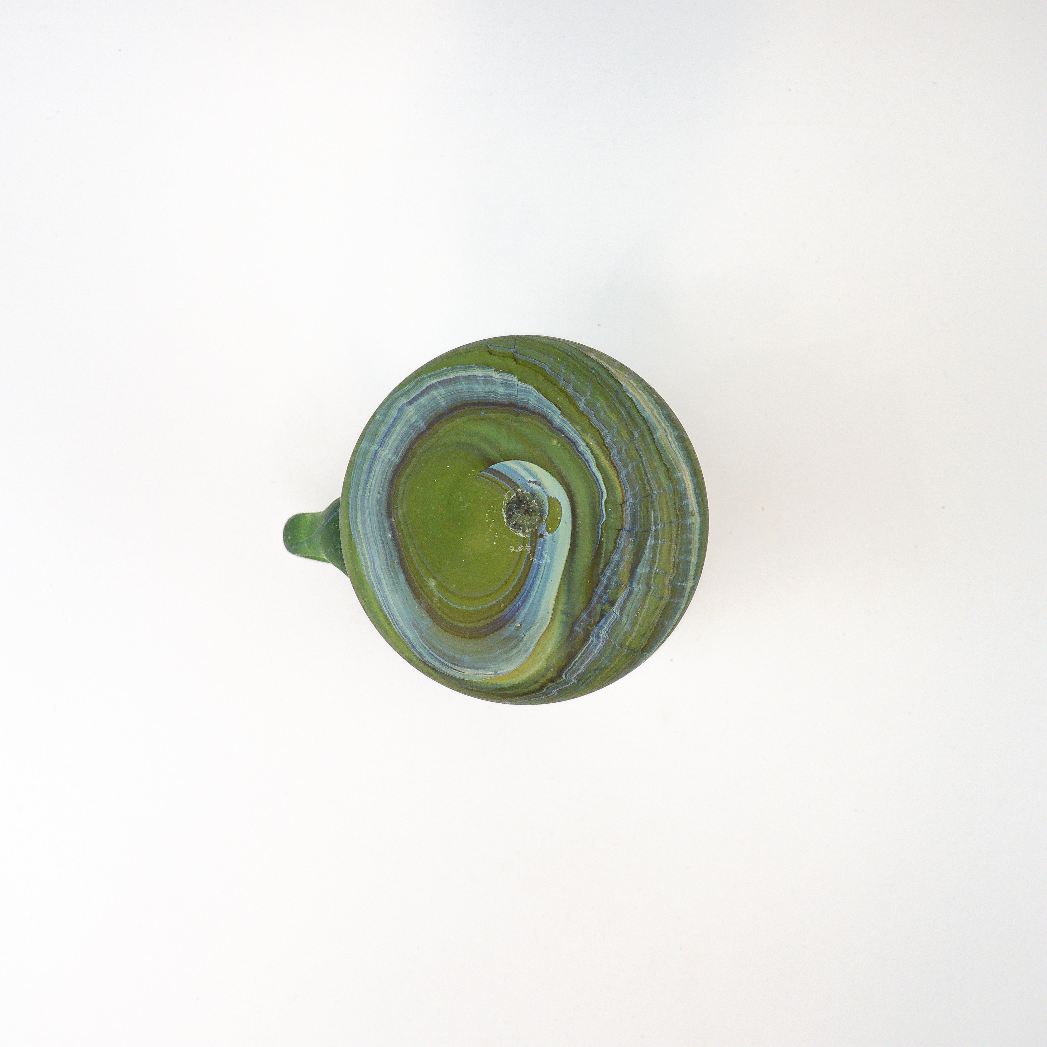 Hebron Karaffe Grün & Braun – Recyceltes Glas & Handgeblasen