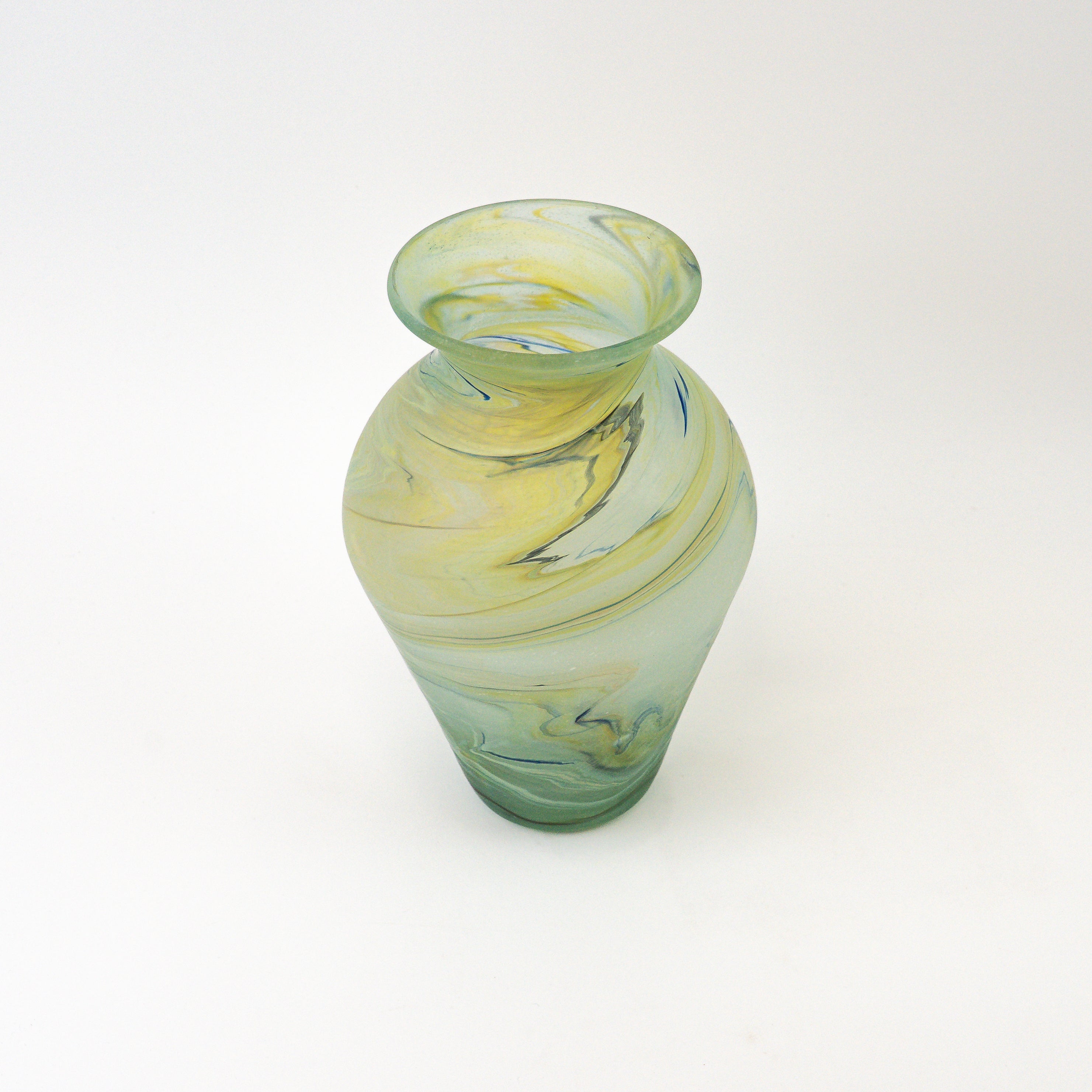 Hebron Vase Grün – Recyceltes Glas & Handgeblasen