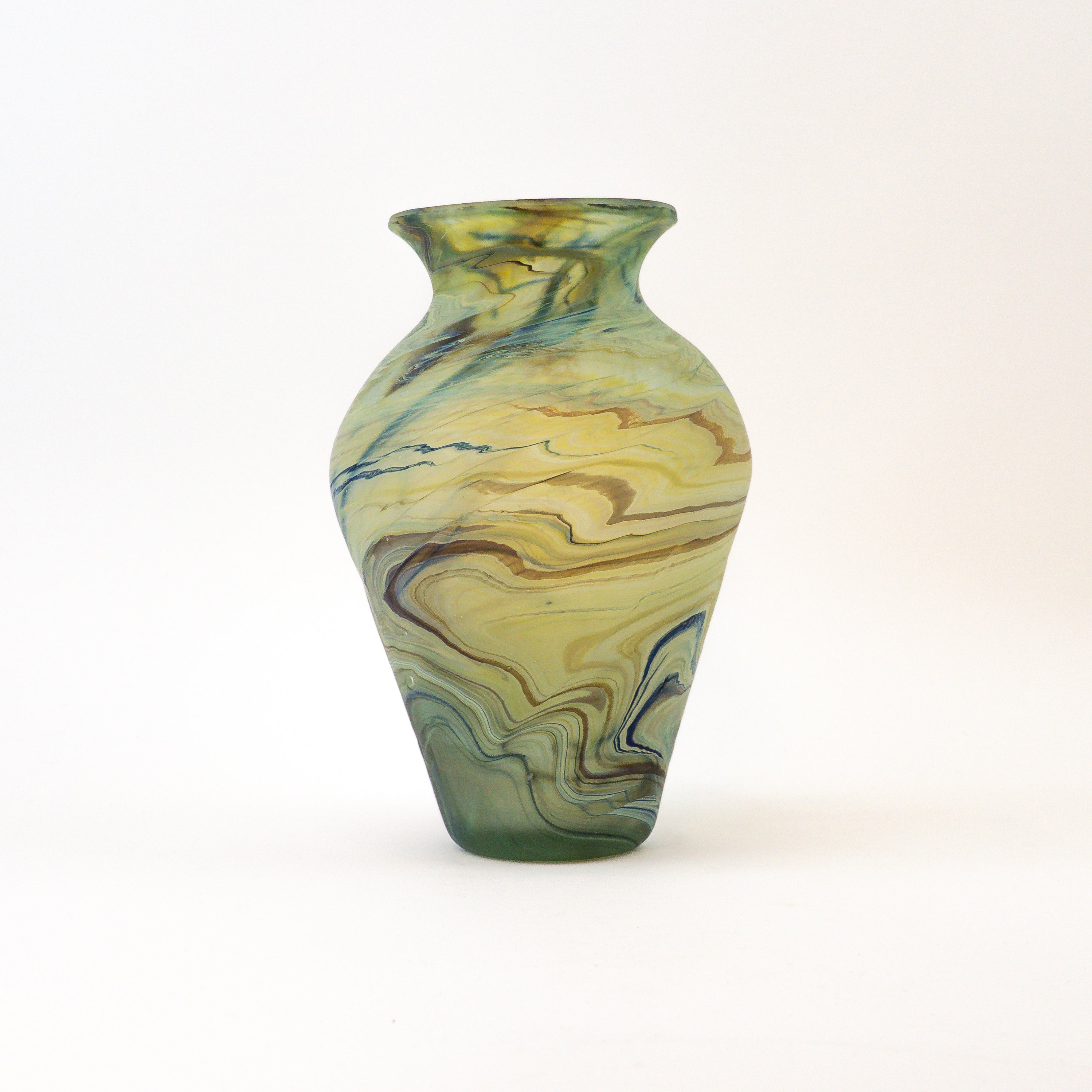 Hebron Vase Grün Braun – Recyceltes Glas & Handgeblasen