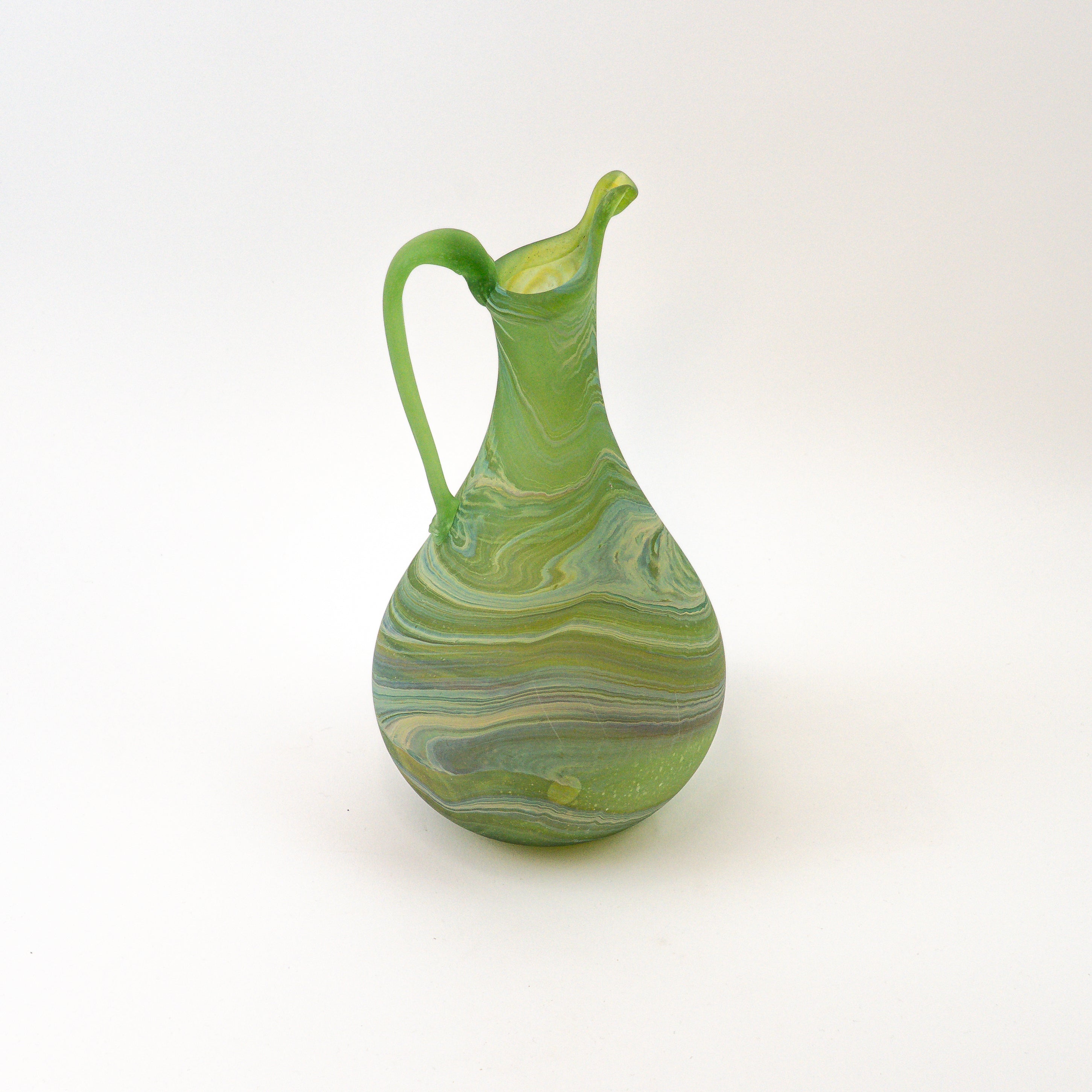 Hebron Carafe Green – Recycled Glass &amp; Hand-Blown