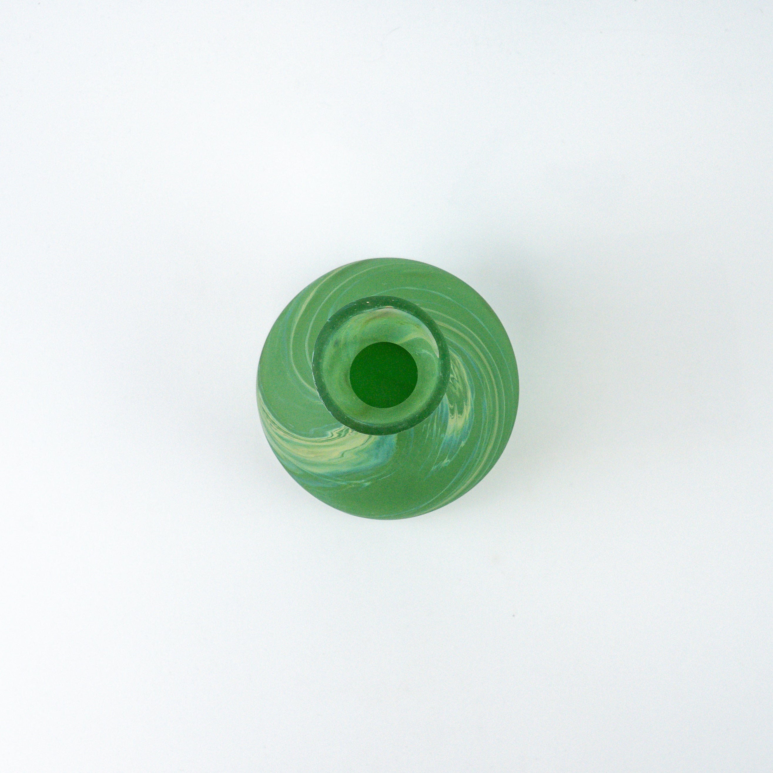 Hebron Karaffe / Vase Grün – Recyceltes Glas & Handgeblasen