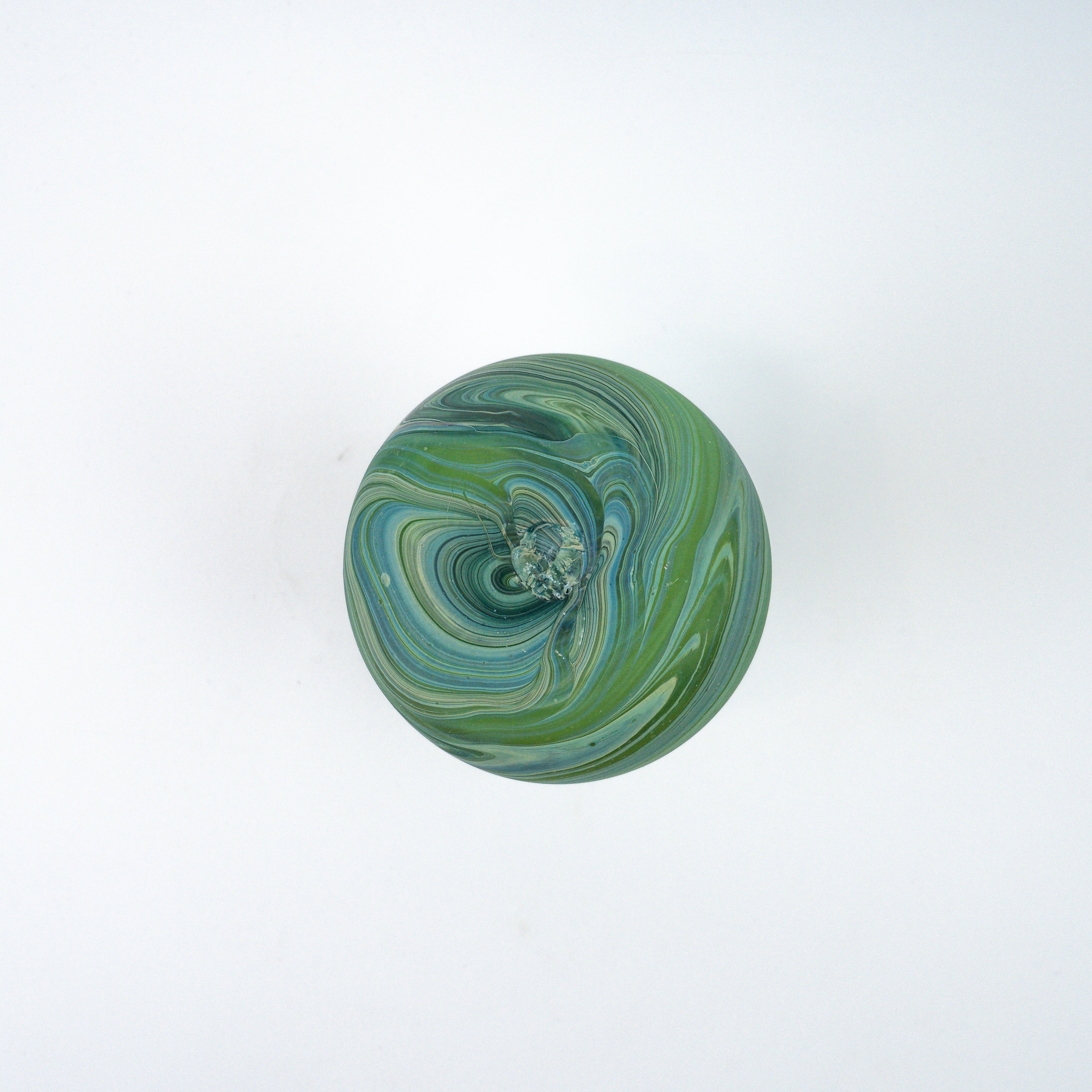 Hebron Mini- Karaffe / Vase Grün – Recyceltes Glas & Handgeblasen